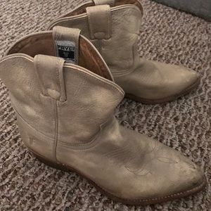 Womens frye ankle boot